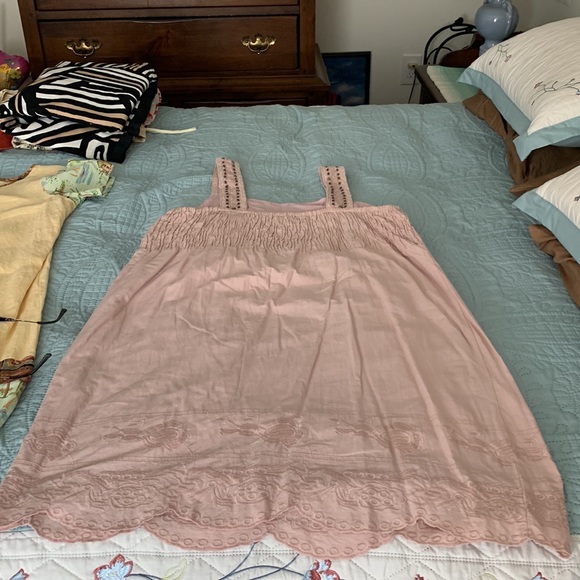 Pink sundress - Picture 2 of 9